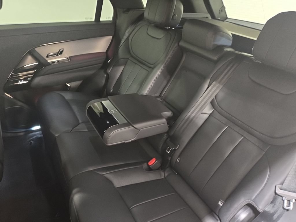 New 2026 Land Rover Range Rover Sport Dynamic SE AWD/4WD image 21