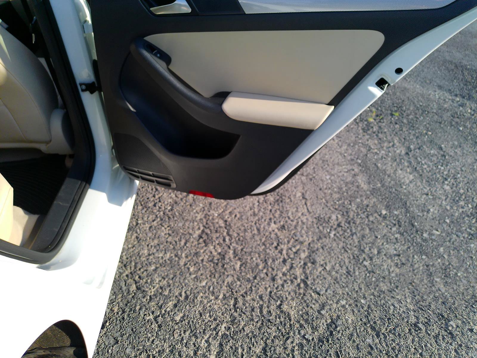 Used 2015 Volkswagen Jetta SE FWD image 40