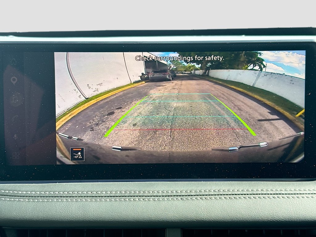Used 2027 INFINITI QX60 Pure w/ Cargo Package FWD image 15