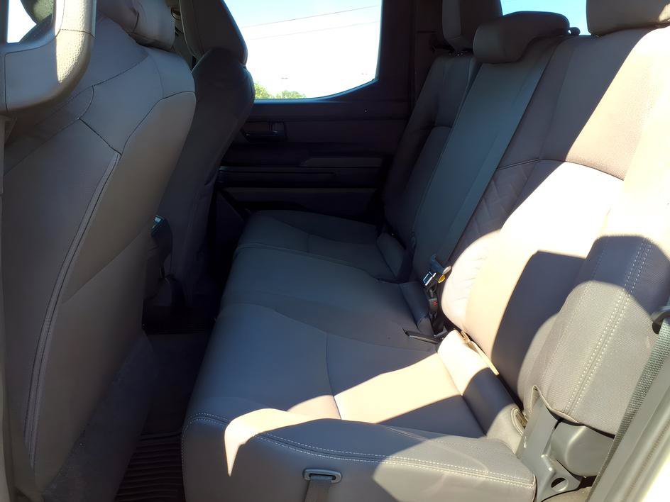 Certified 2025 Toyota Tacoma SR5 AWD/4WD image 12