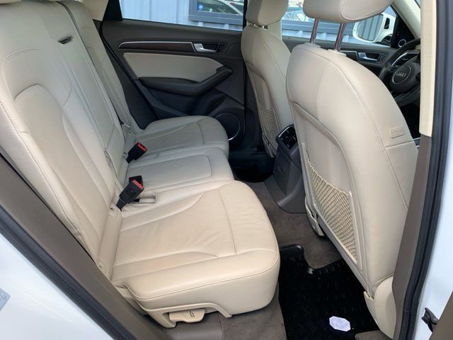 Used 2017 Audi Q5 3.0T Premium Plus w/ Technology Package image 27