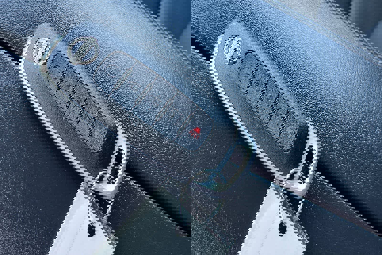 Used 2025 Nissan Rogue SV image 26