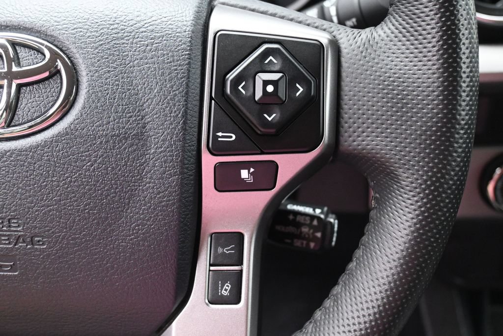 Used 2023 Toyota Tacoma SR5 AWD/4WD image 18