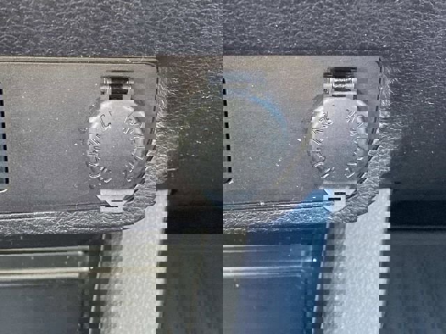 Used 2017 Toyota Tacoma TRD Sport w/ Tow Package (A/T) image 28