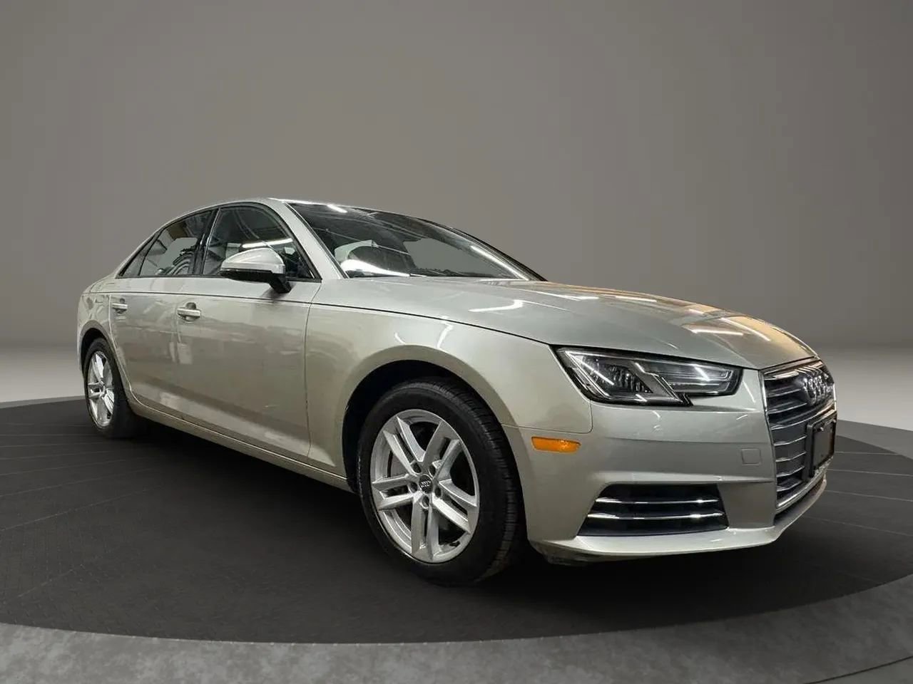 Used 2017 Audi A4 2.0T Premium w/ Convenience Package FWD image 2