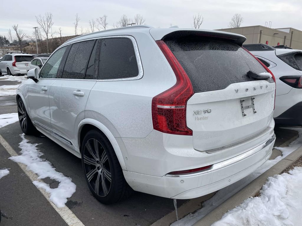 Used 2024 Volvo XC90 T8 Ultimate w/ Protection Package Premier image 3
