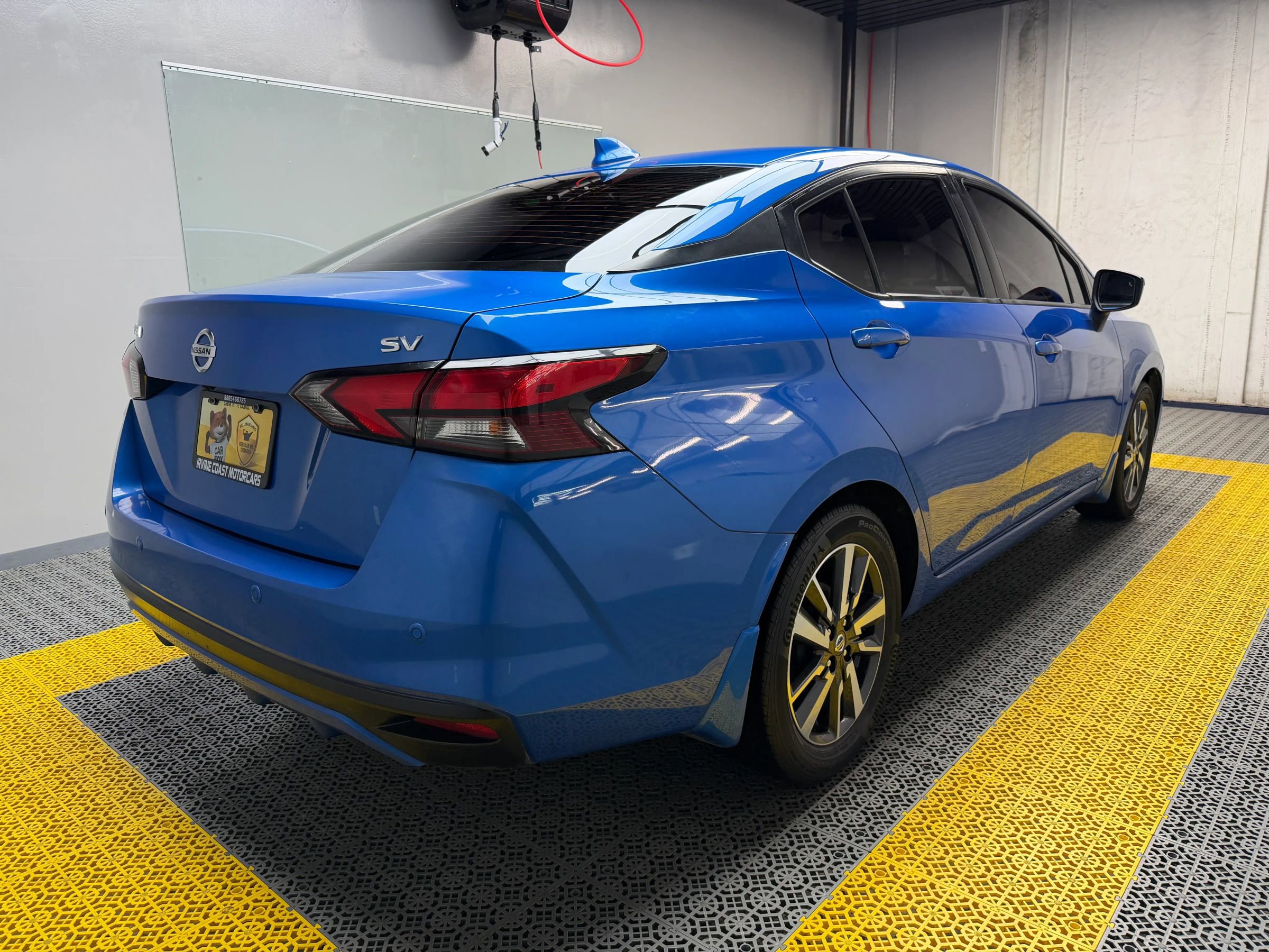 Used 2020 Nissan Versa SV image 7