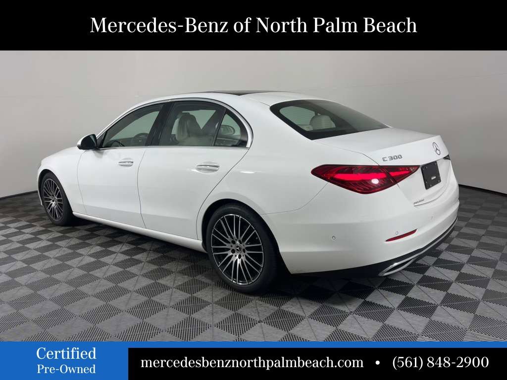 Used 2022 Mercedes-Benz C 300 4MATIC Sedan image 4
