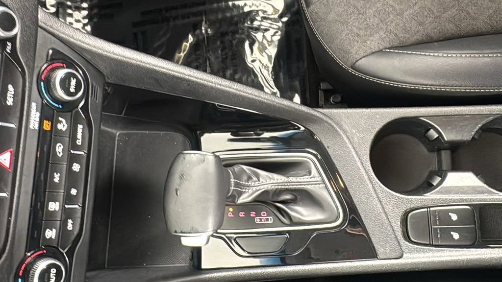 Used 2019 Kia Niro EX image 28