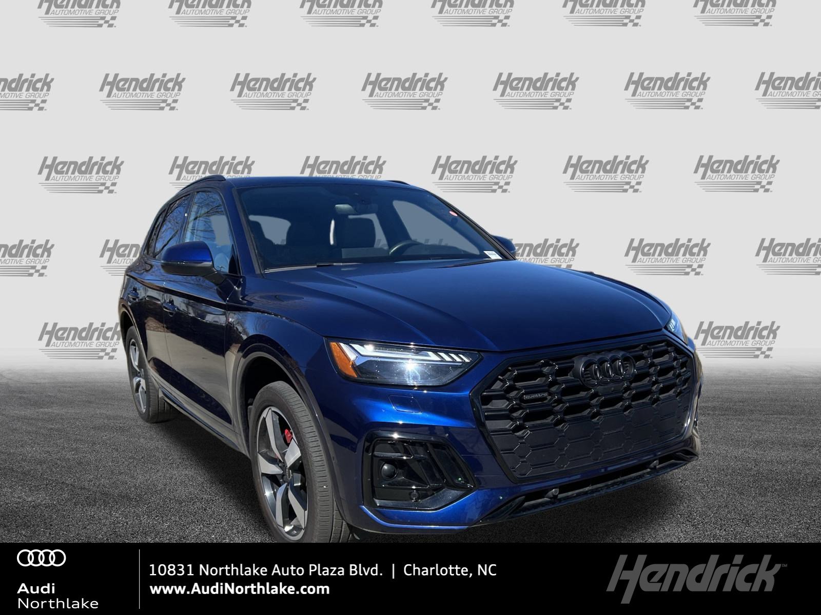 Used 2024 Audi Q5 2.0T Prestige w/ Prestige Package image 1