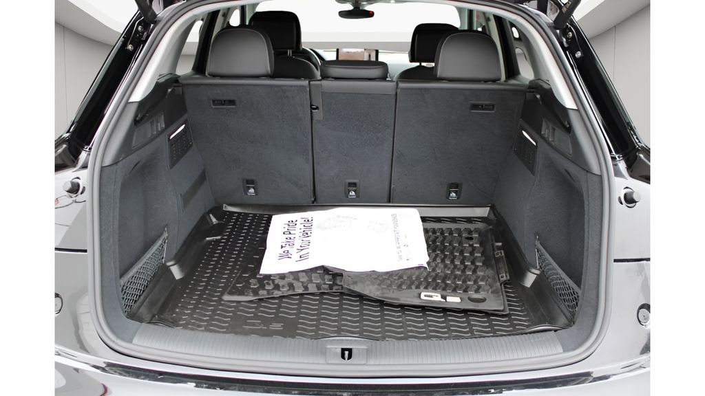 Used 2023 Audi Q5 2.0T Premium Plus w/ Premium Plus Package AWD/4WD image 21