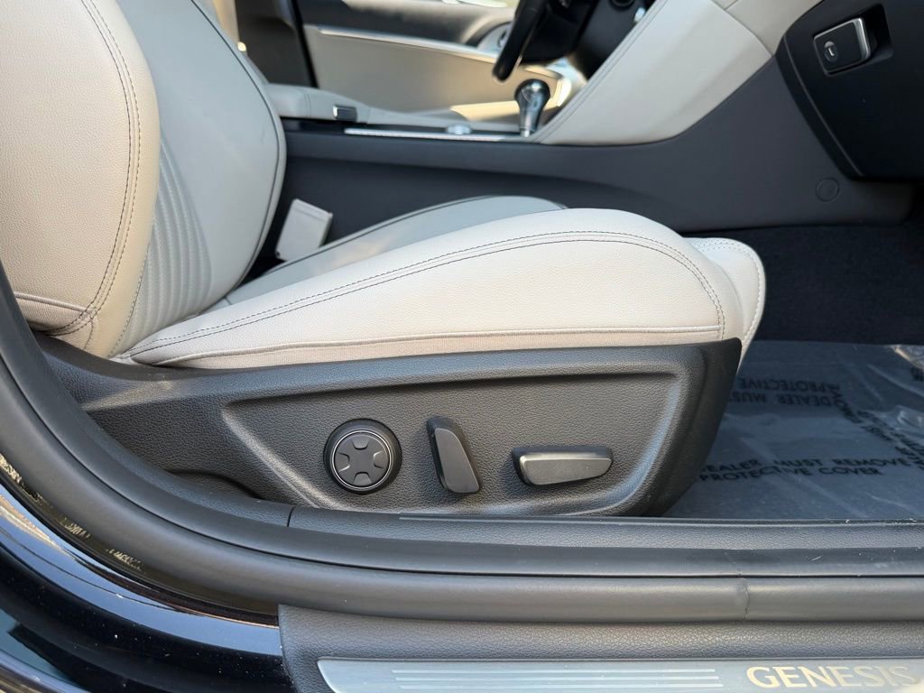 Used 2023 Genesis G70 2.0T w/ Sport Prestige Package AWD/4WD image 35