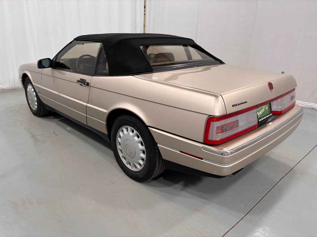 Used 1993 Cadillac Allante FWD image 7