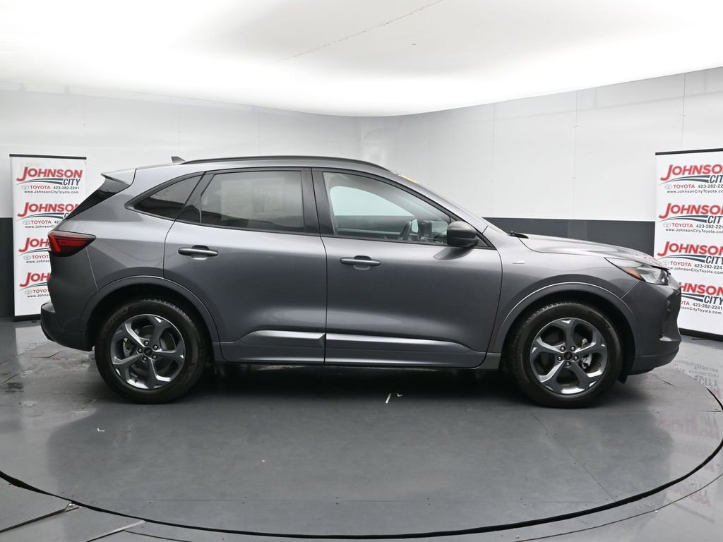 Used 2024 Ford Escape ST-Line image 9
