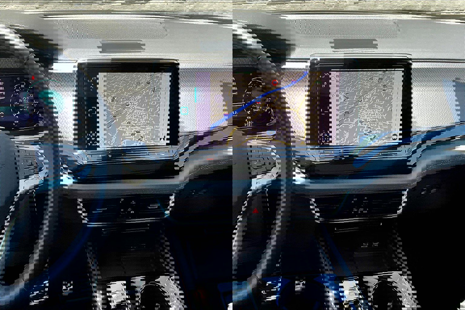 Used 2024 Volkswagen Atlas Peak Edition SEL image 5