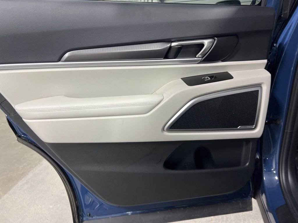 Used 2023 Kia Telluride S w/ S Sunroof Package image 19