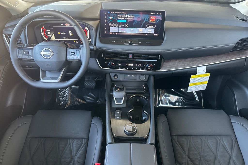 New 2026 Nissan Rogue Platinum AWD/4WD image 10