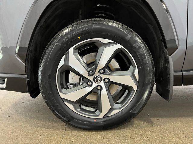 Certified 2024 Toyota RAV4 SE w/ Weather & Moonroof Package AWD/4WD image 25