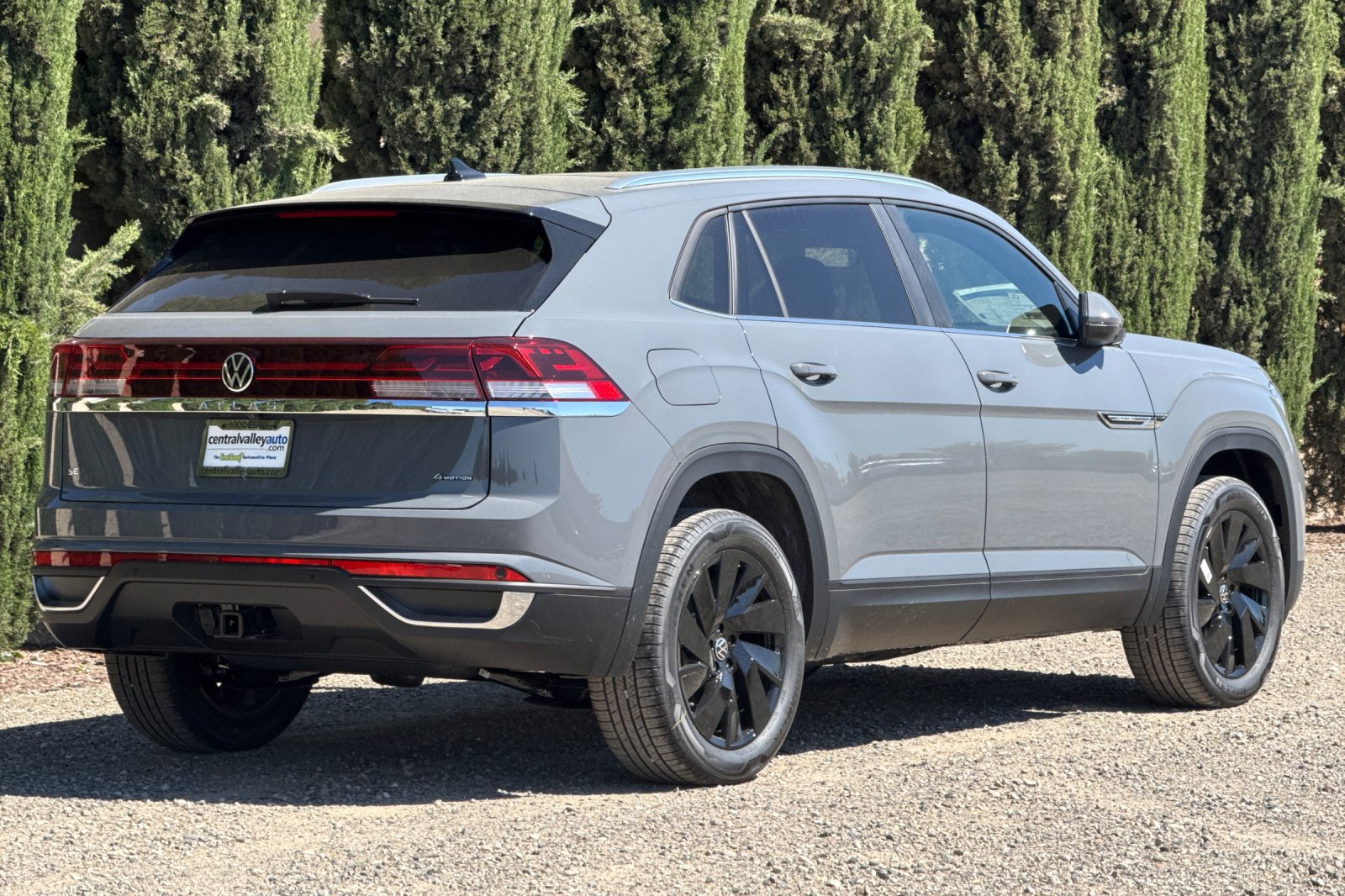 New 2026 Volkswagen Atlas Cross Sport SE AWD/4WD image 4