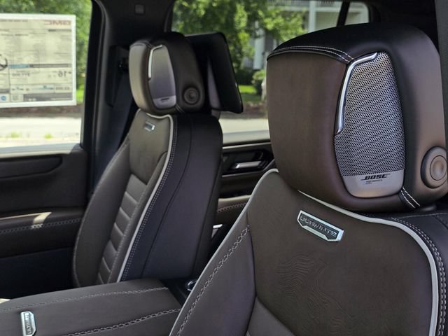 New 2026 GMC Yukon Denali Ultimate AWD/4WD image 18