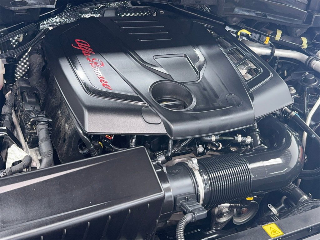 Used 2023 Alfa Romeo Stelvio Ti image 58