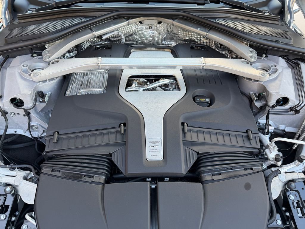 New 2026 Aston Martin DBX 707 image 36