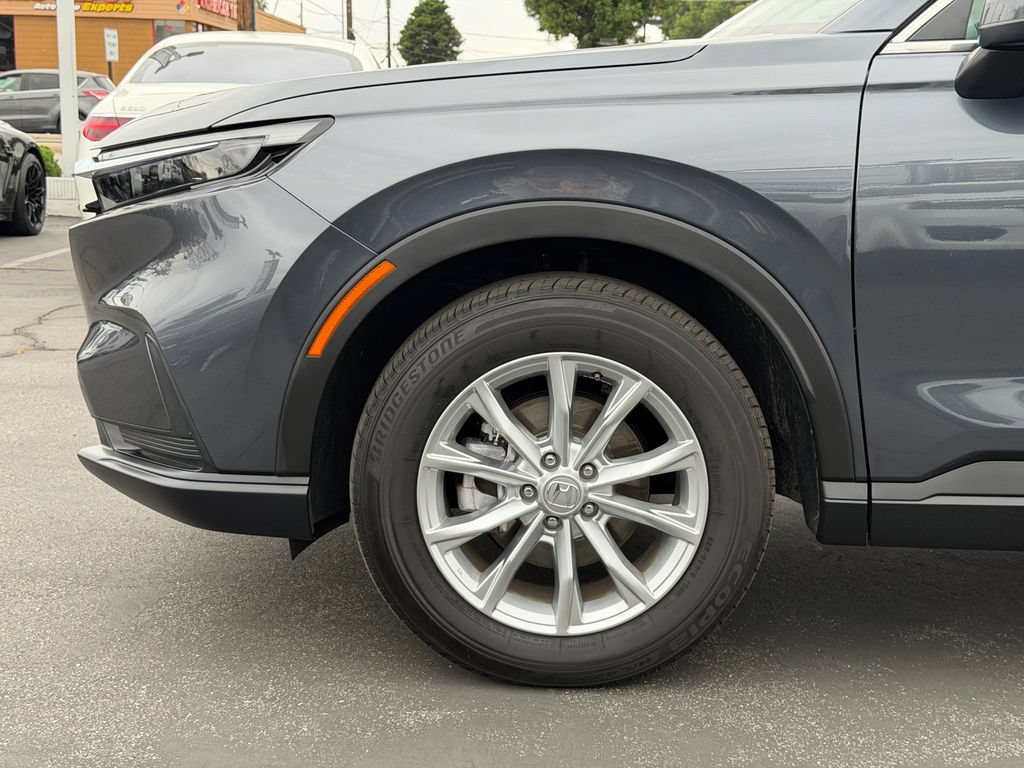Used 2025 Honda CR-V EX image 9