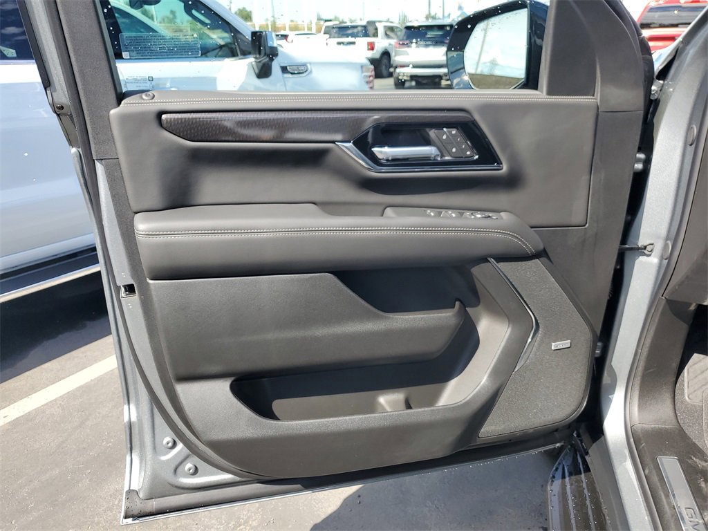 New 2026 GMC Yukon XL Elevation image 13