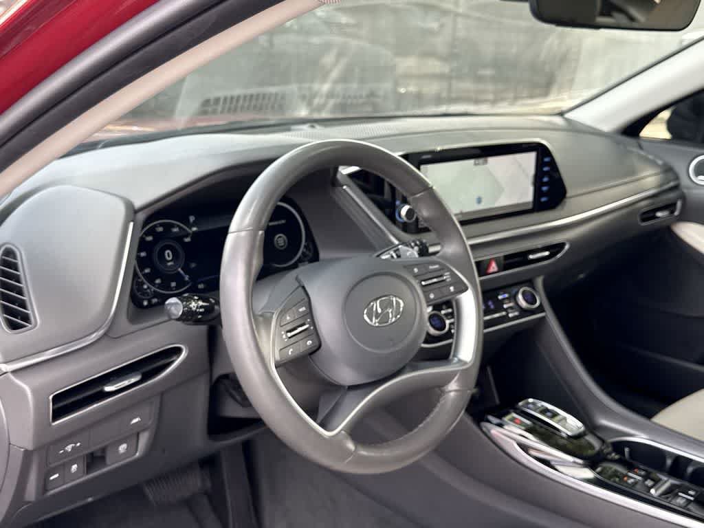 Used 2023 Hyundai Sonata Limited w/ Cargo Package FWD image 13