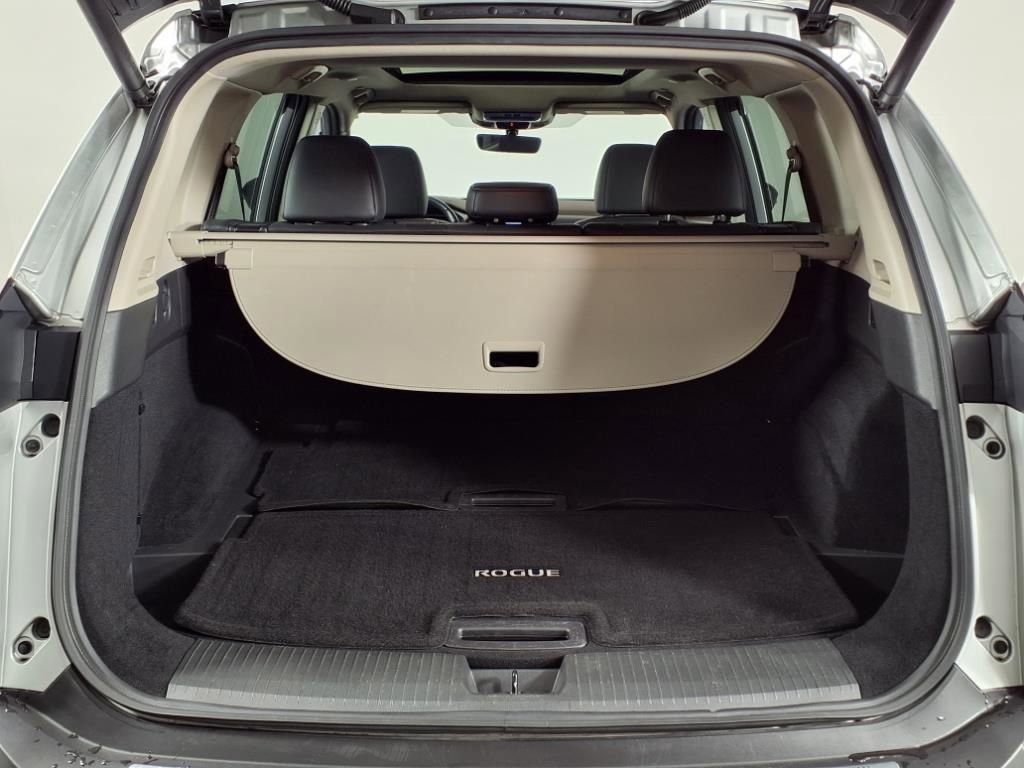 Used 2023 Nissan Rogue Platinum w/ Platinum Premium Package image 14
