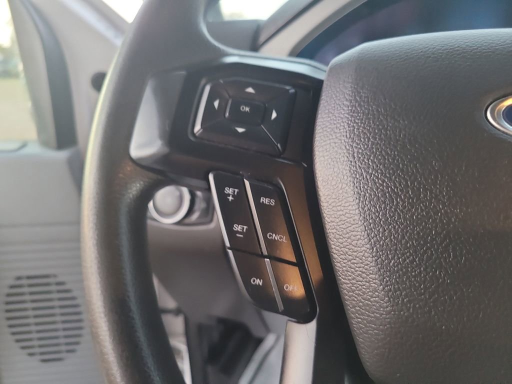 Used 2022 Ford F650 2WD Regular Cab Super Duty image 24