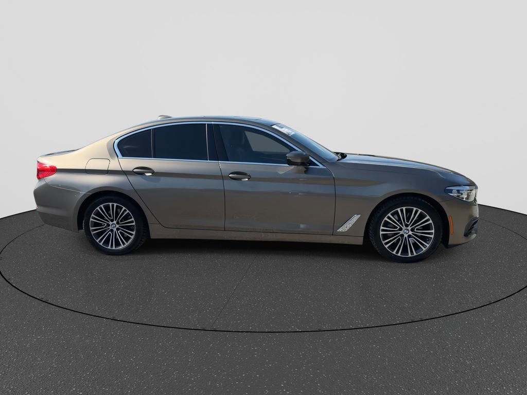 Used 2019 BMW 530i xDrive w/ Convenience Package image 2