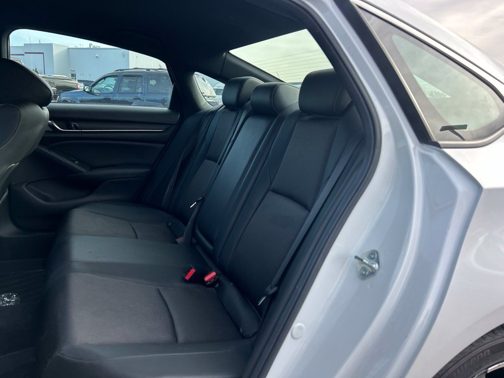 Used 2022 Honda Accord Sport image 7