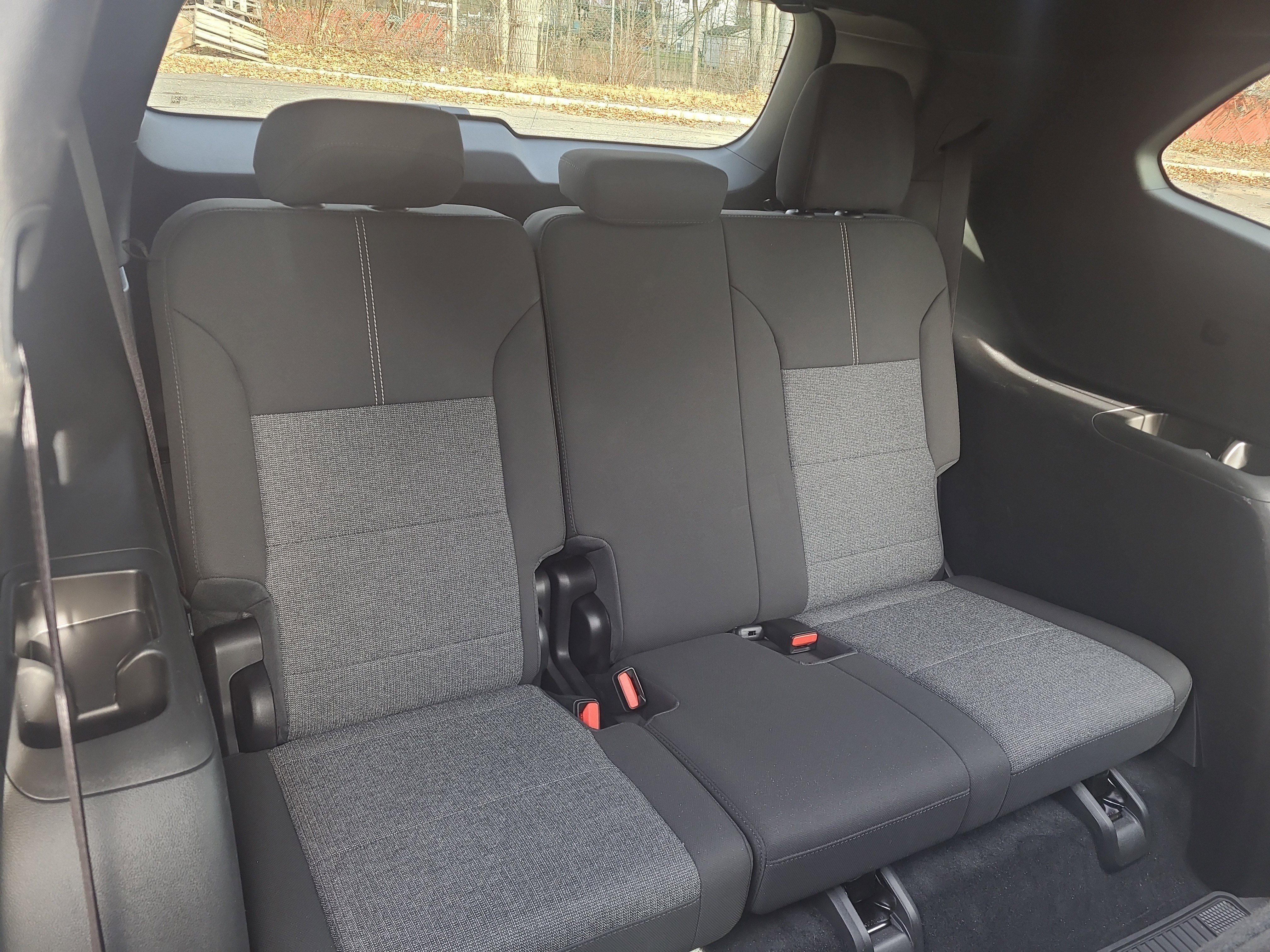 Used 2025 GMC Acadia Elevation w/ LPO, All-Weather Package image 30