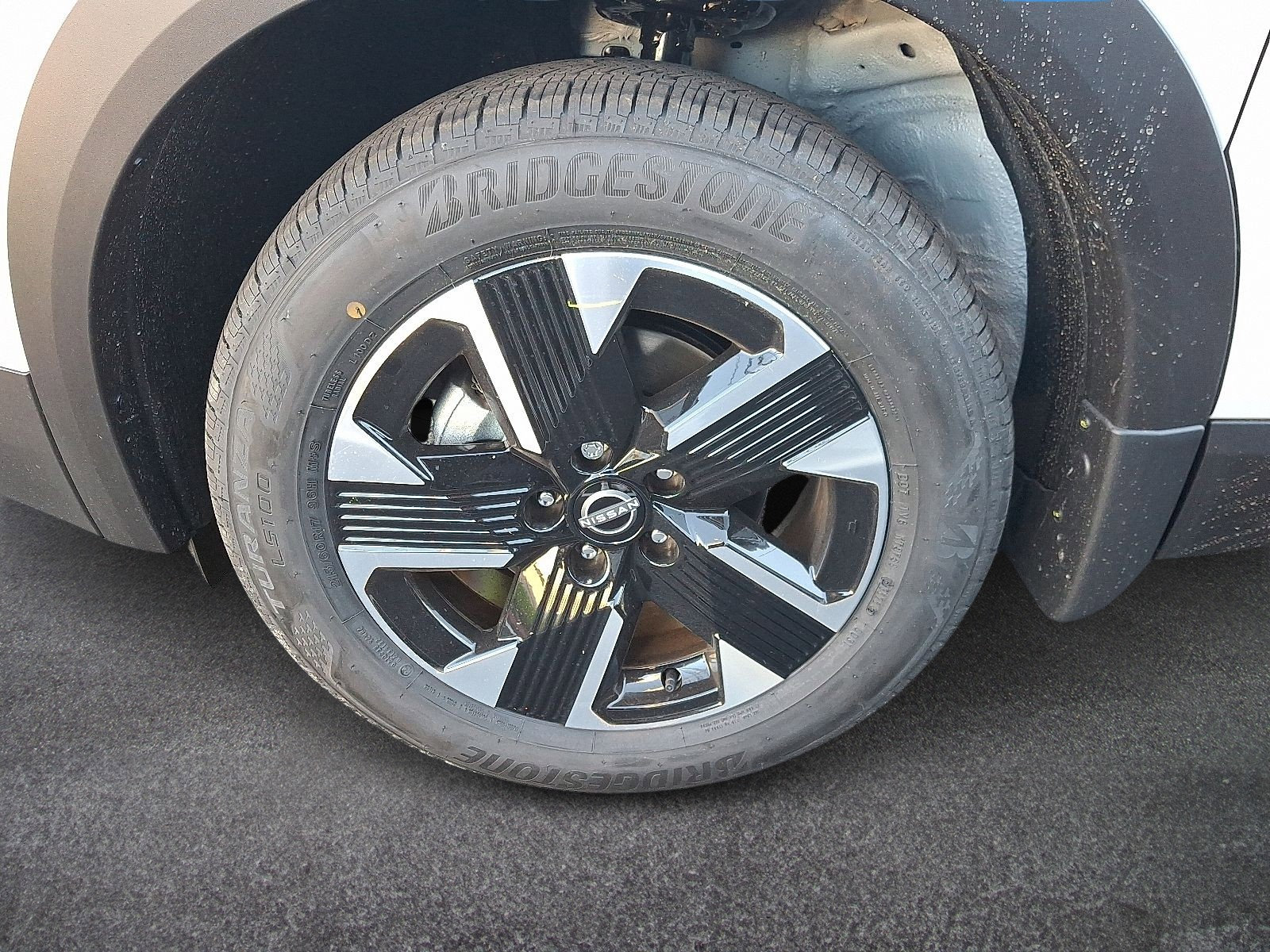 New 2026 Nissan Kicks SV w/ SV Premium Package image 4