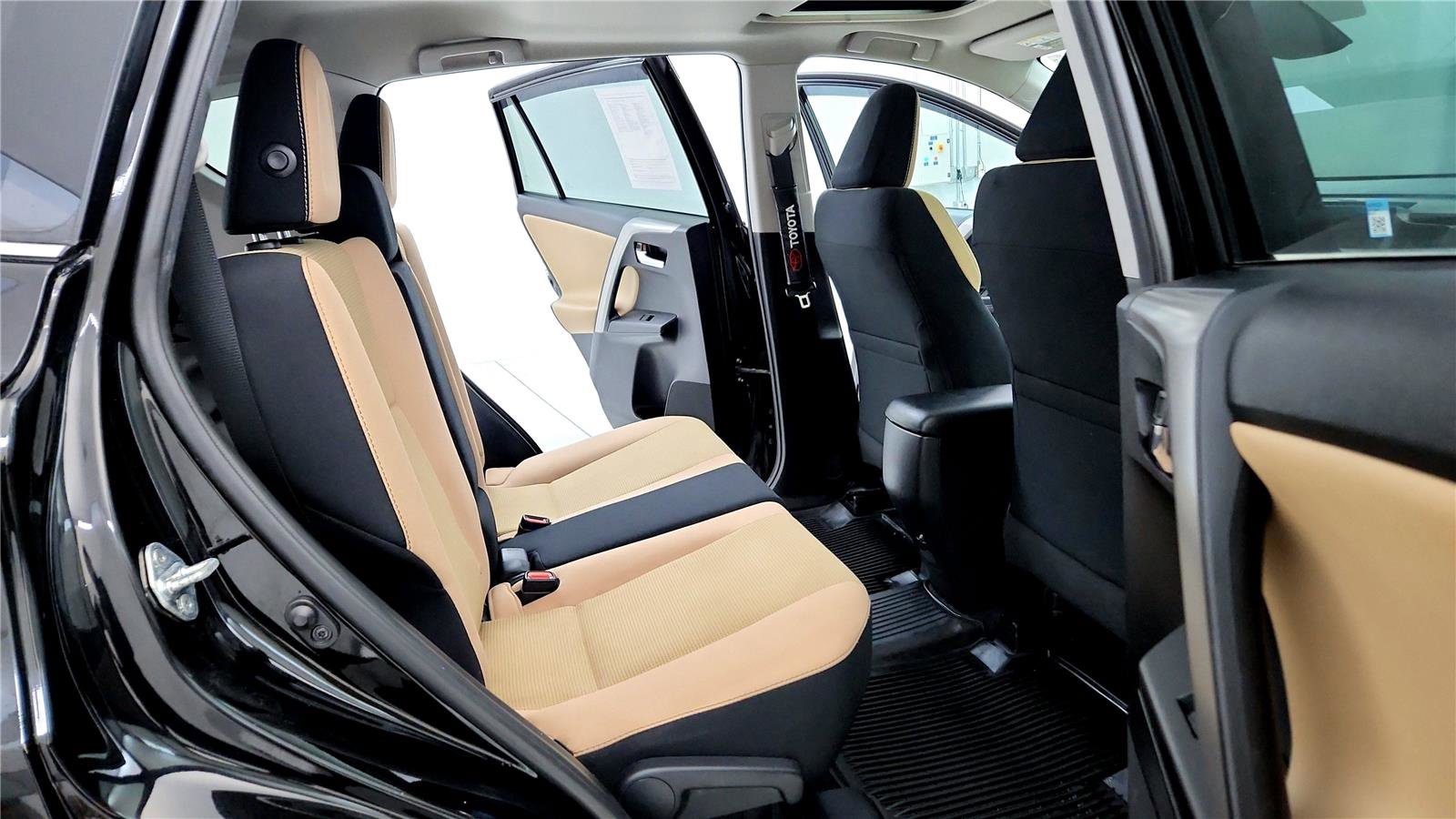 Used 2017 Toyota RAV4 XLE w/ Plus Extra Value Package image 18