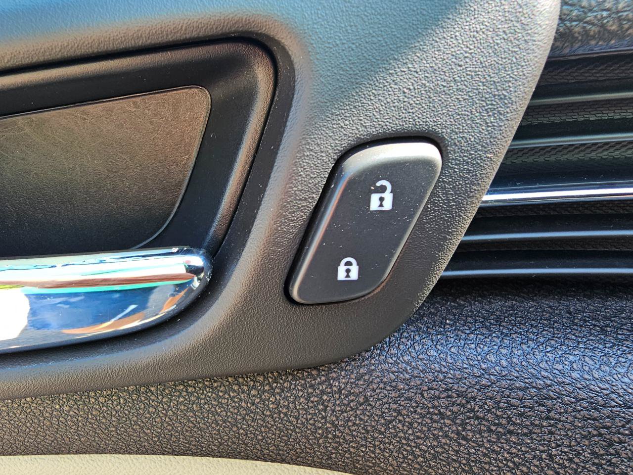 Used 2013 Chevrolet Malibu LTZ FWD image 27
