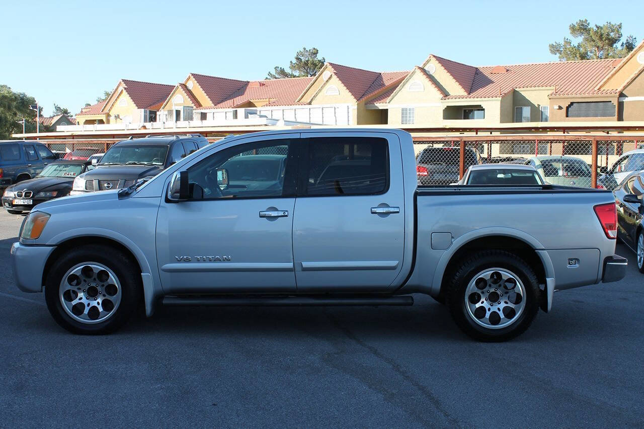 Used 2010 Nissan Titan LE w/ Technology Pkg RWD image 5