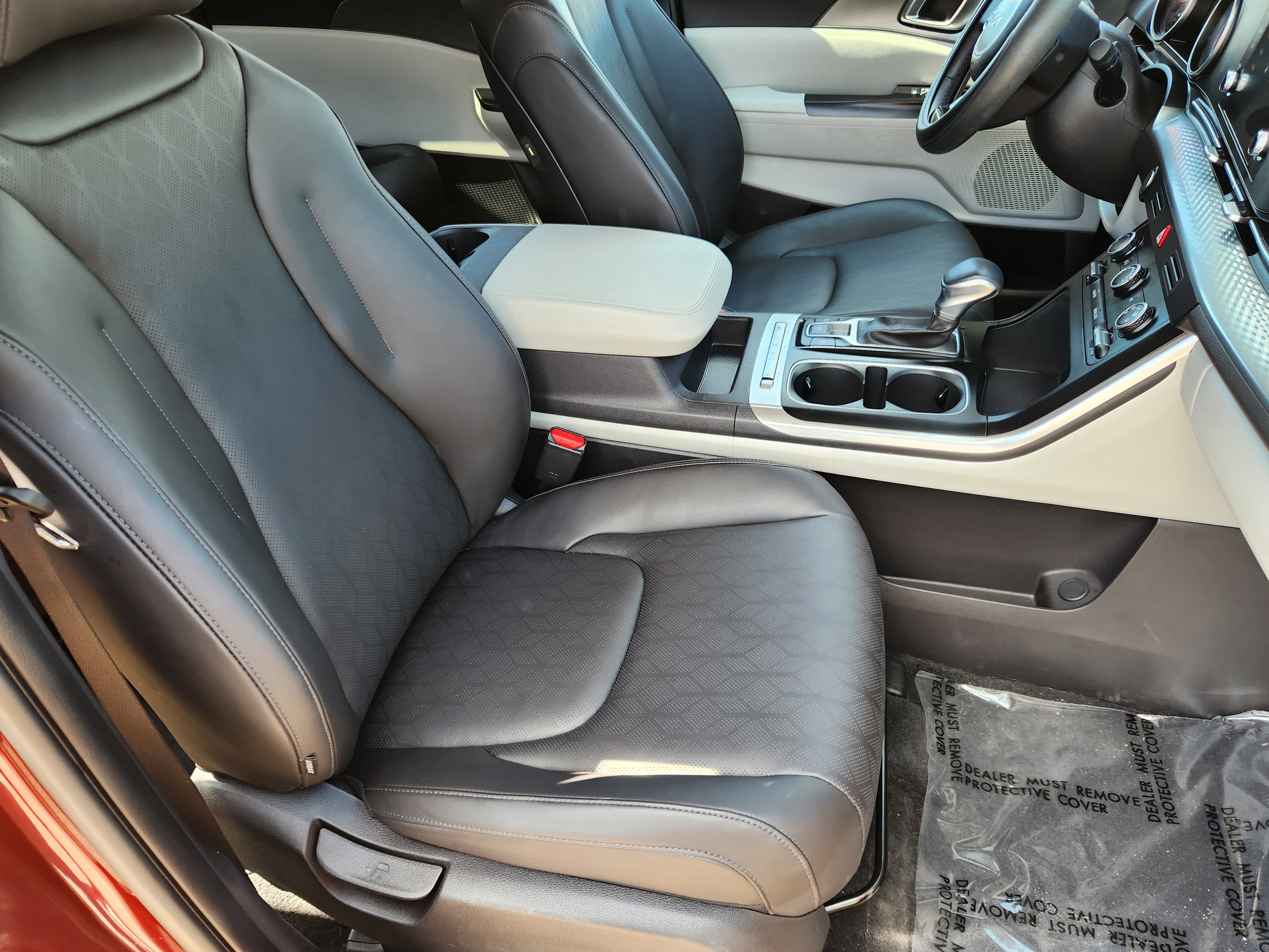 Used 2024 Kia Carnival LX image 15