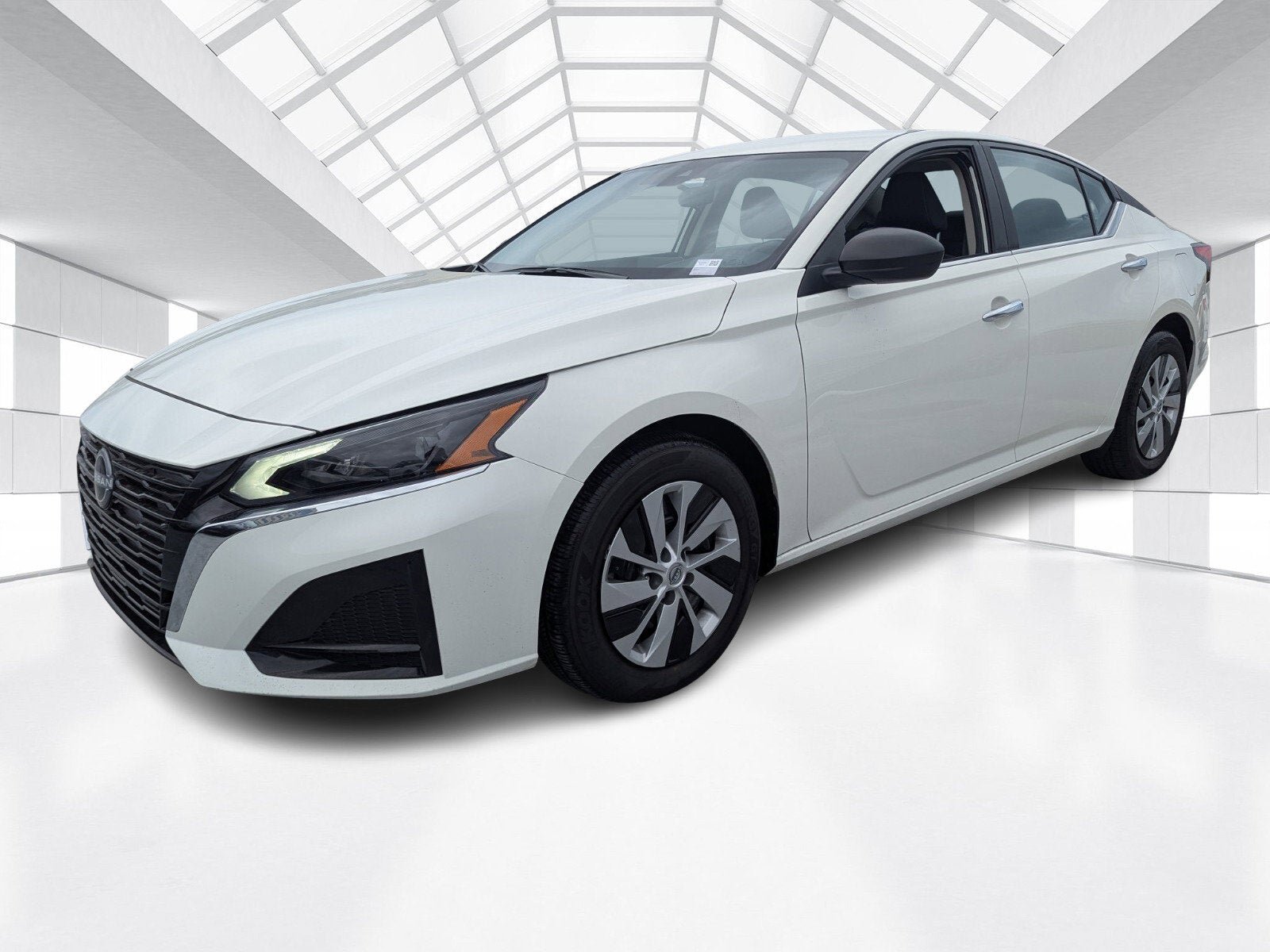 New 2025 Nissan Altima 2.5 S FWD image 3