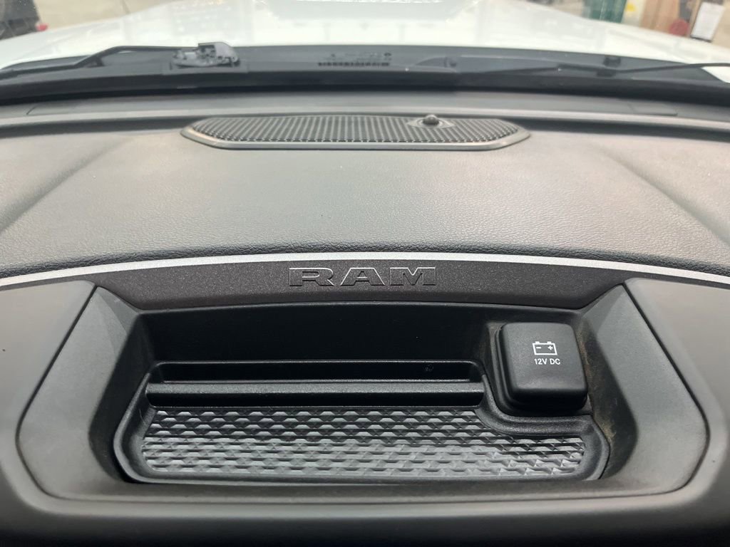 Used 2022 RAM 2500 Tradesman w/ Chrome Appearance Group image 30