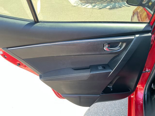 Used 2019 Toyota Corolla LE w/ Carpet Mat Package (TMS) FWD image 7