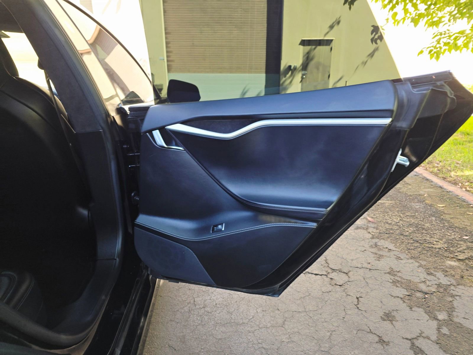 Used 2018 Tesla Model S 75D image 28