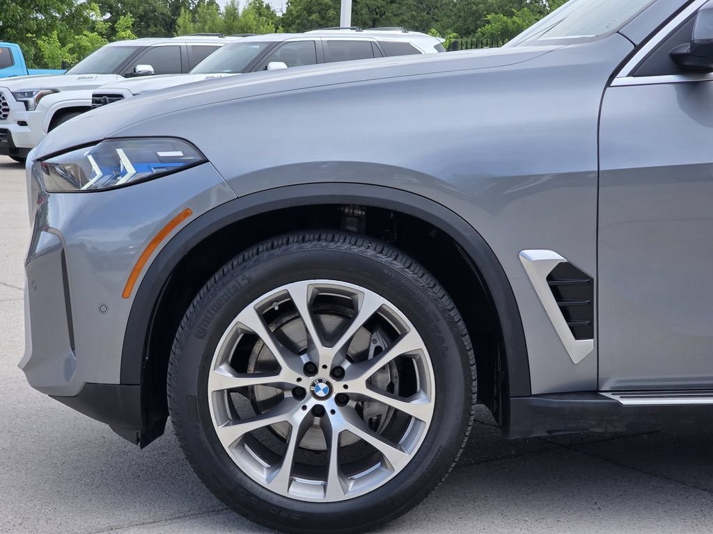Used 2024 BMW X5 xDrive40i w/ Premium Package AWD/4WD image 6