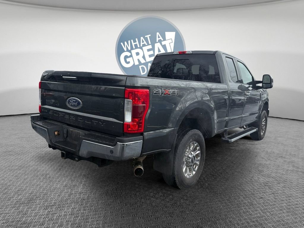 Used 2019 Ford F350 XLT w/ XLT Premium Package image 3
