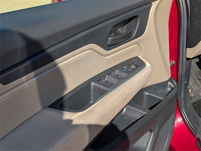 Used 2024 Honda Odyssey EX image 17