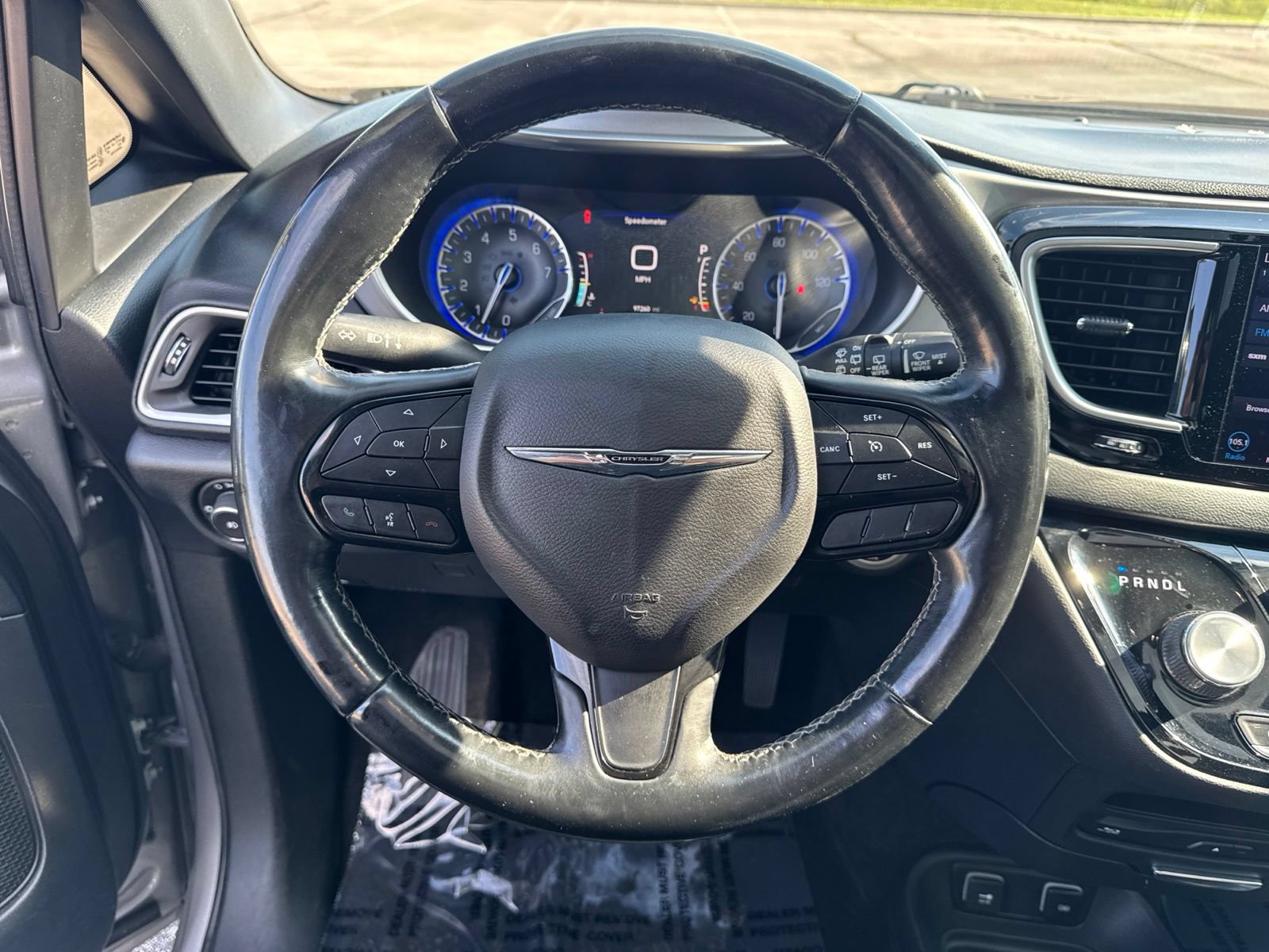 Used 2018 Chrysler Pacifica Touring-L Plus FWD image 20