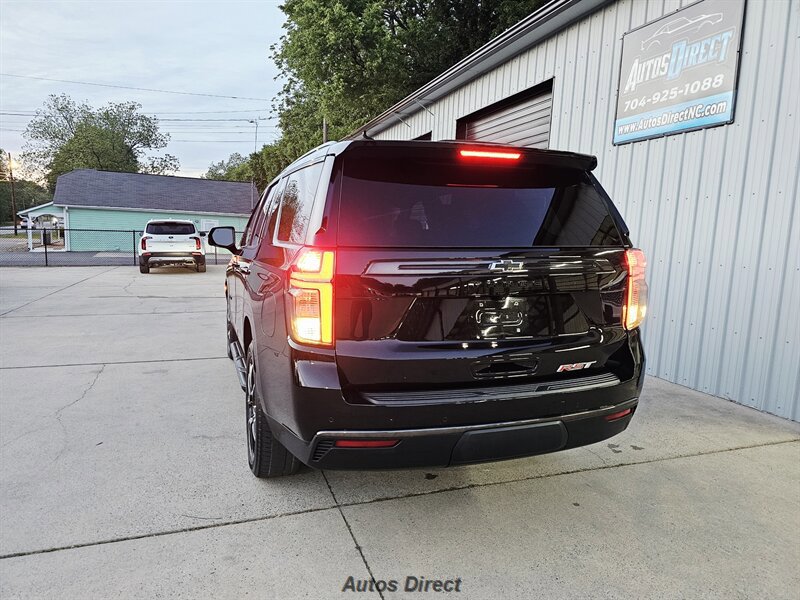 Used 2021 Chevrolet Tahoe RST w/ Luxury Package RWD image 9
