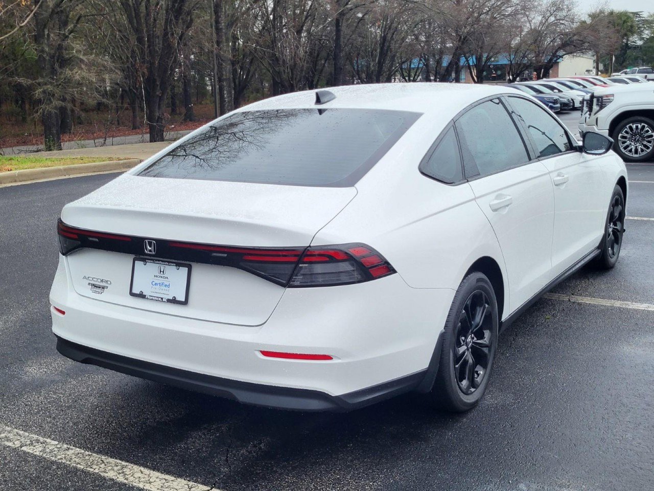 Certified 2025 Honda Accord SE image 2