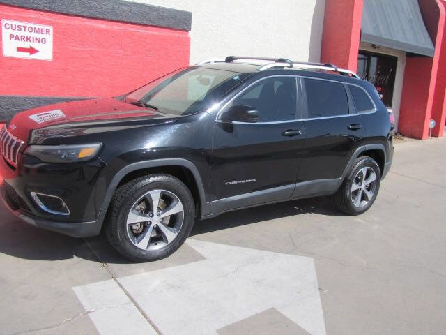 Used 2019 Jeep Cherokee Limited image 6